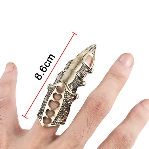 🎃Anthropologie  Gothic Finger Armor Ring Adjustable Halloween Statement Skull OS - Picture 4 of 12